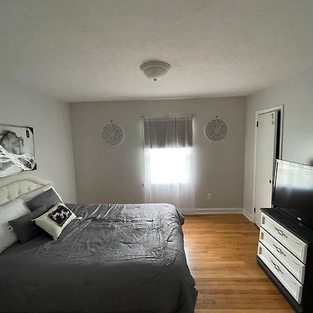 1 King/2Queen Bd Home Next To Big Park Lexington Extérieur photo