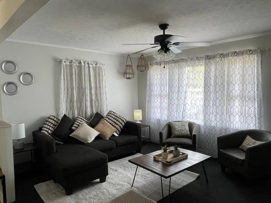 1 King/2Queen Bd Home Next To Big Park Lexington Extérieur photo